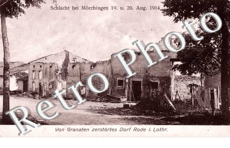Von Granaten zerstortes Dorf Rode