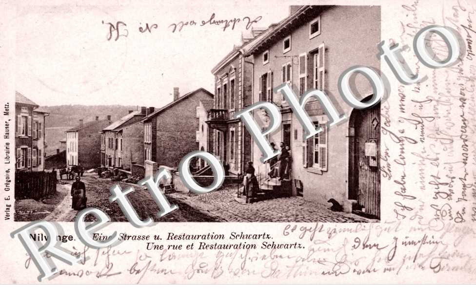 Eine Strasse und Restauration Schwartz