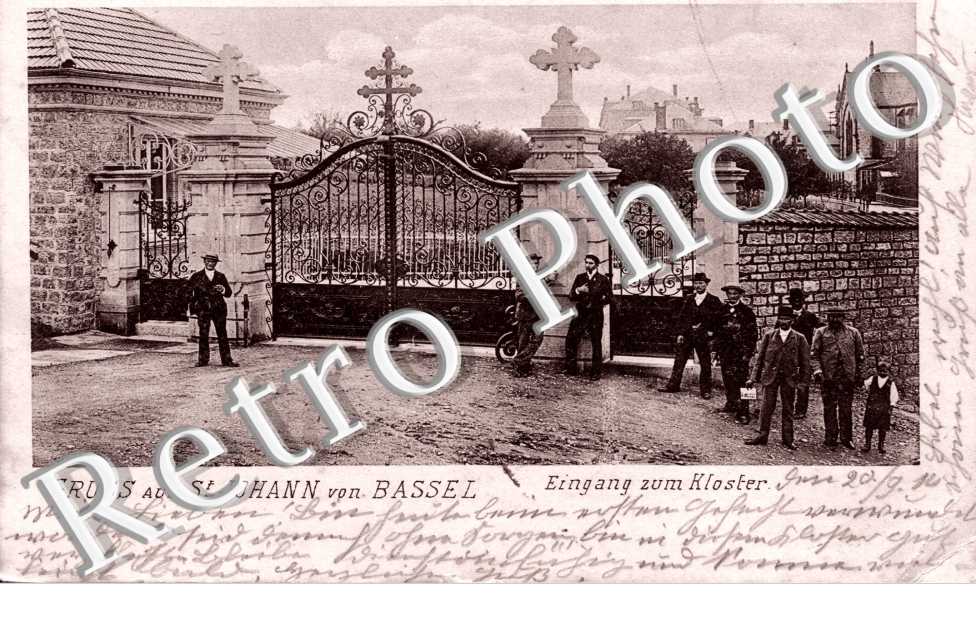 Eingang zum Kloster