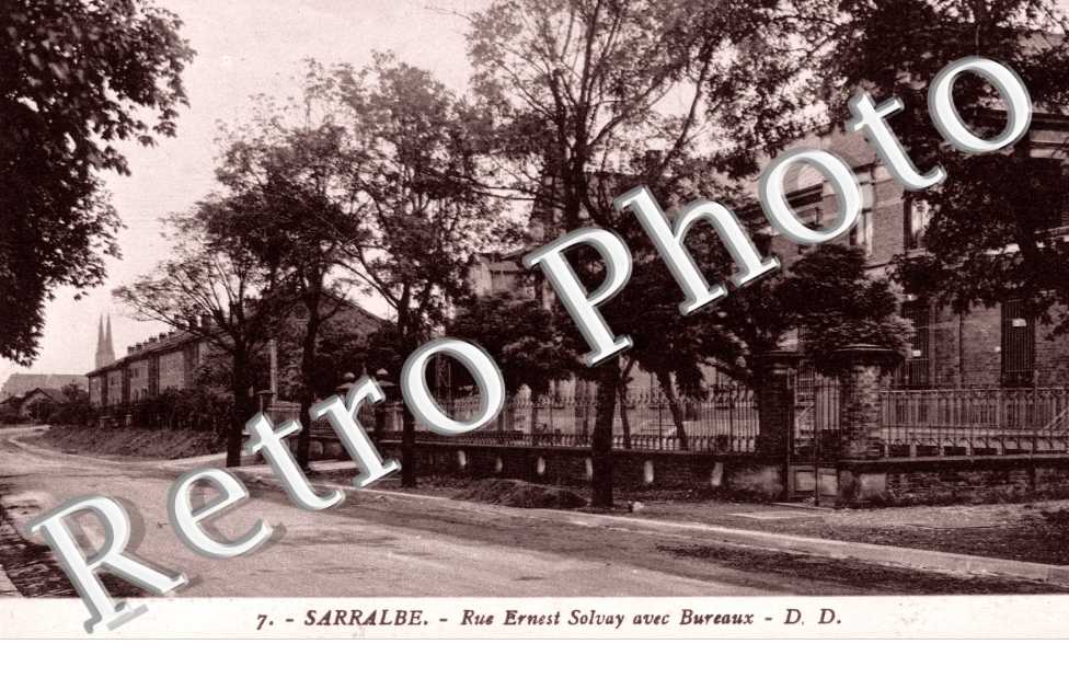 Rue Ernest Solvay avec Bureaux