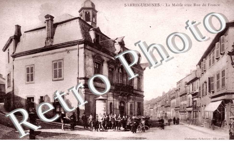 La Mairie avec Rue de France