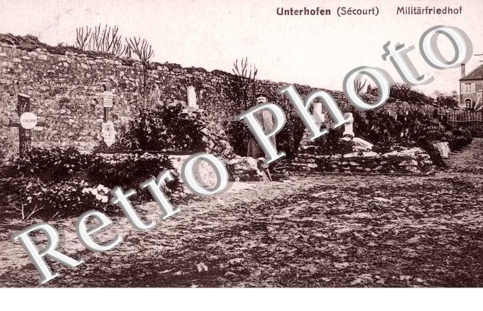 Unterhofen, Militarfriedhof