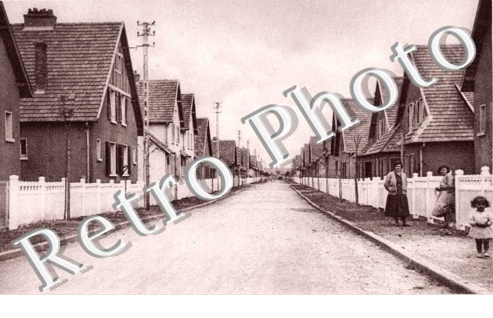 Rue Ribot, Cites
