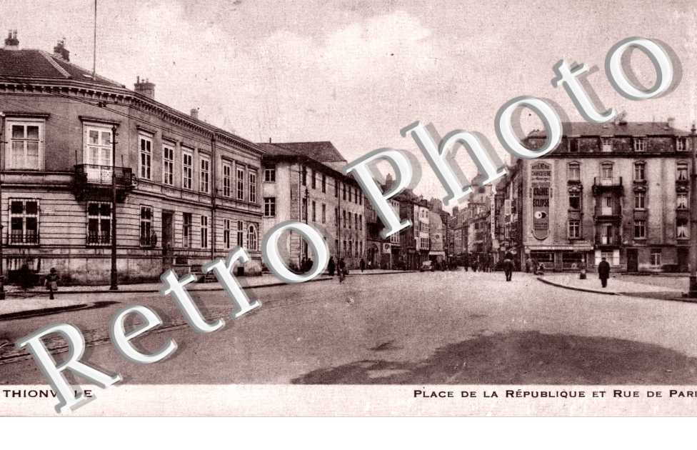 place de la République et rue de Paris