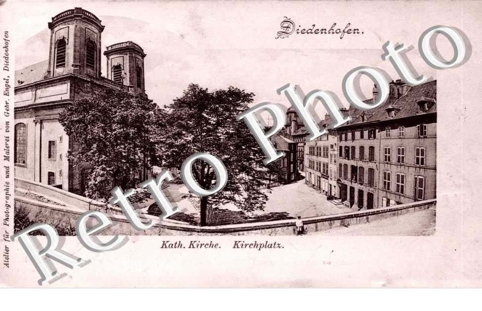 Kath. Kirche. Kirchplatz (église Saint Maximin)