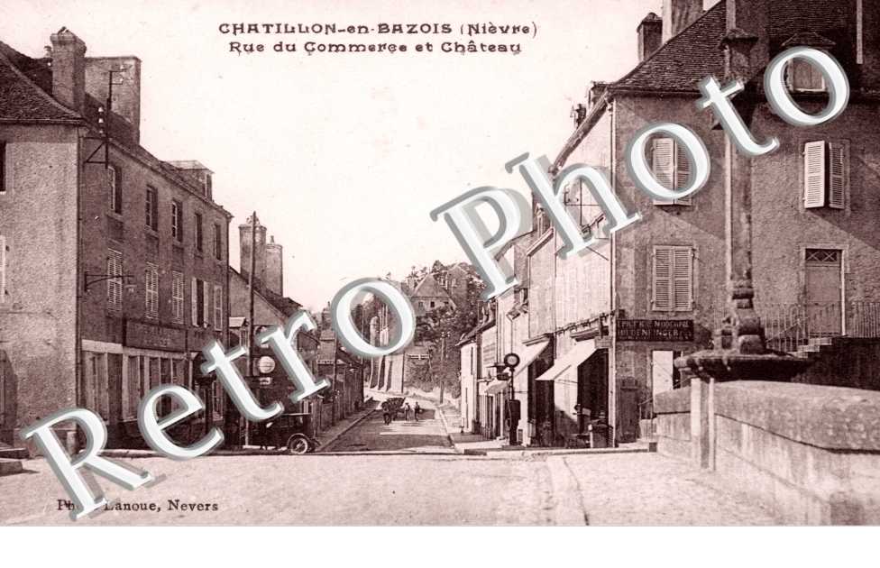 rue du Commerce et chateau