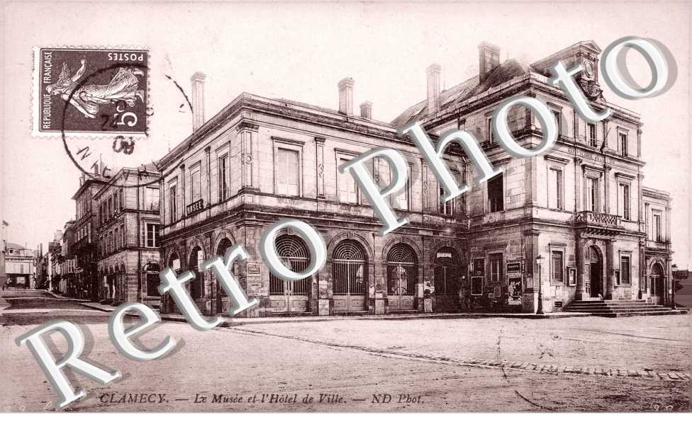le musee et l&#039;Hotel de Ville