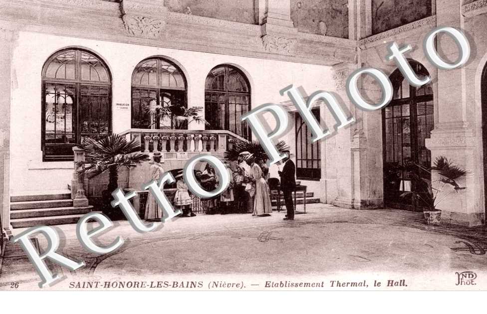 Etablissement Thermal et le Hall