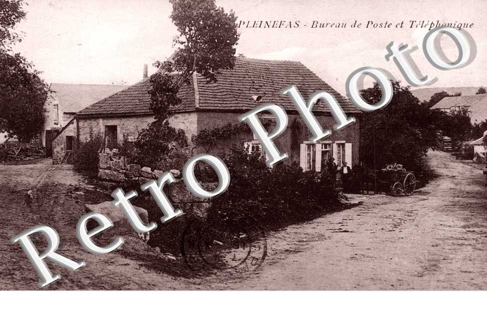Bureau de poste et téléphonique