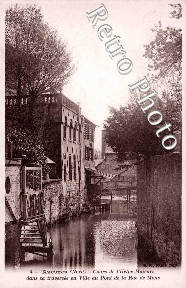 Cours de l&#039;Helpe Majeure dans sa traversee en Ville au Pont de la Rue de Mons