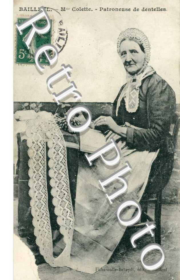 Mme Colette, patroneuse de Dentelles