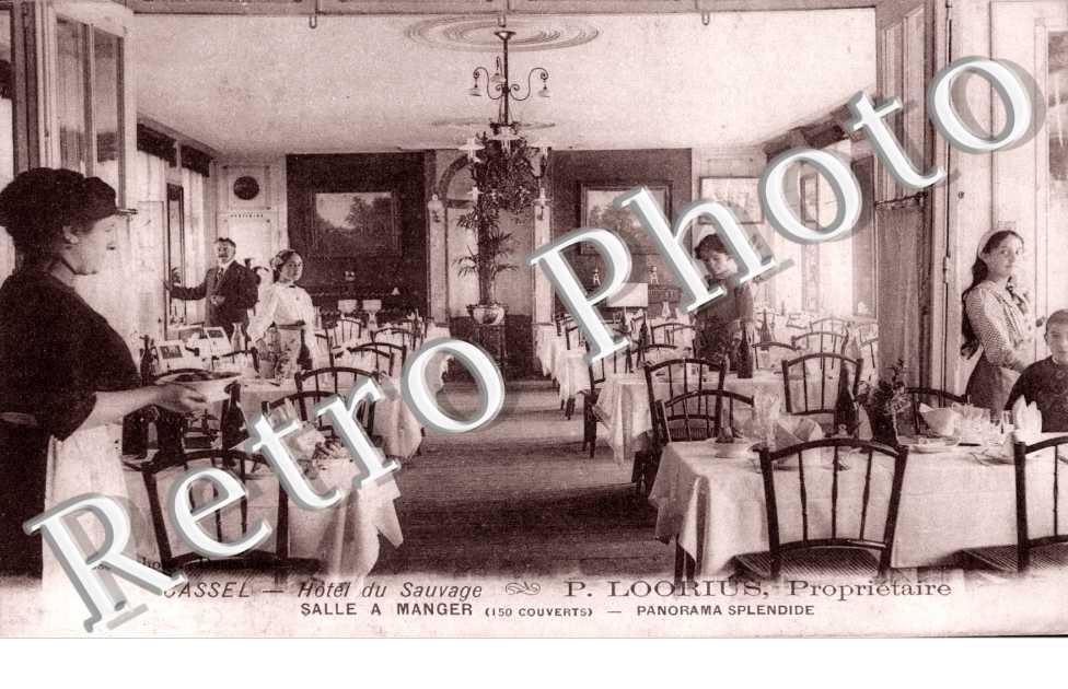 Hotel Du Sauvage  P. Loorius  Proprietaire - Salle a Manger