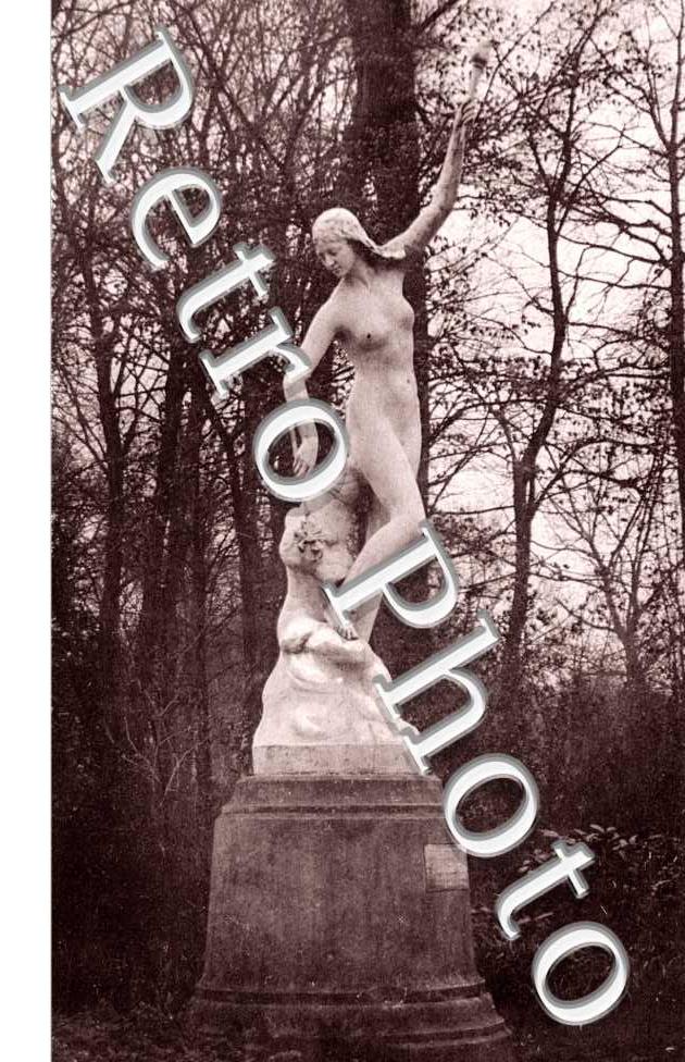 Statue Elekfrizifaf  (Burgerpark)  (Statue de Femme)