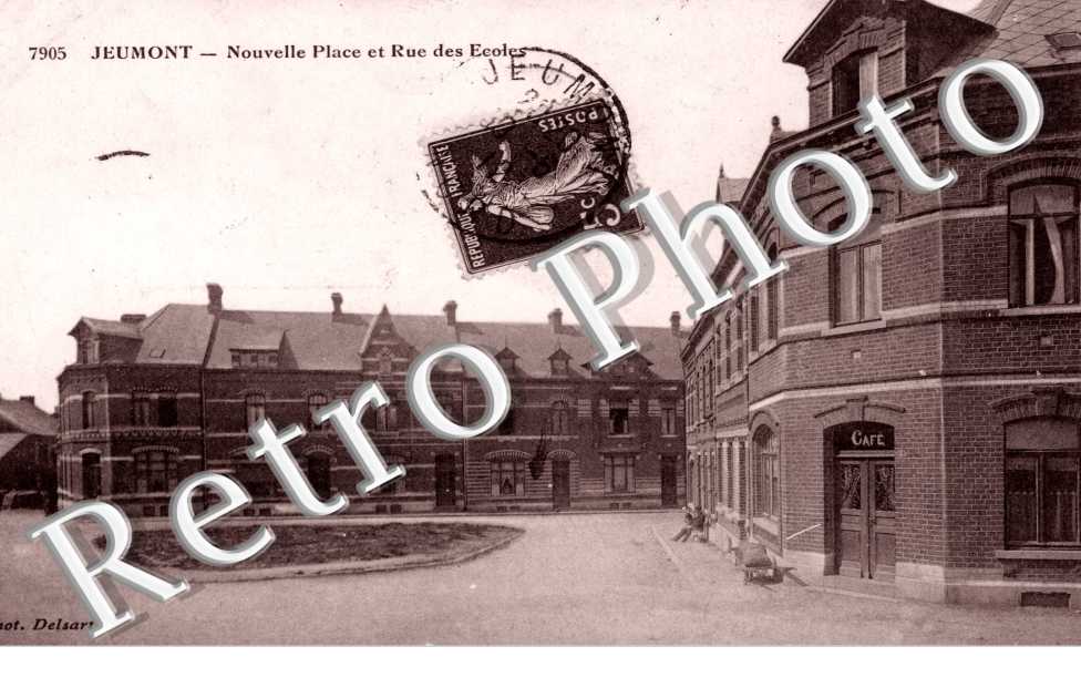 Nouvelle place et rue des ecoles