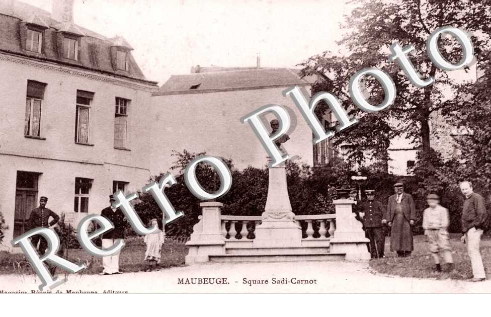 Square Sadi Carnot
