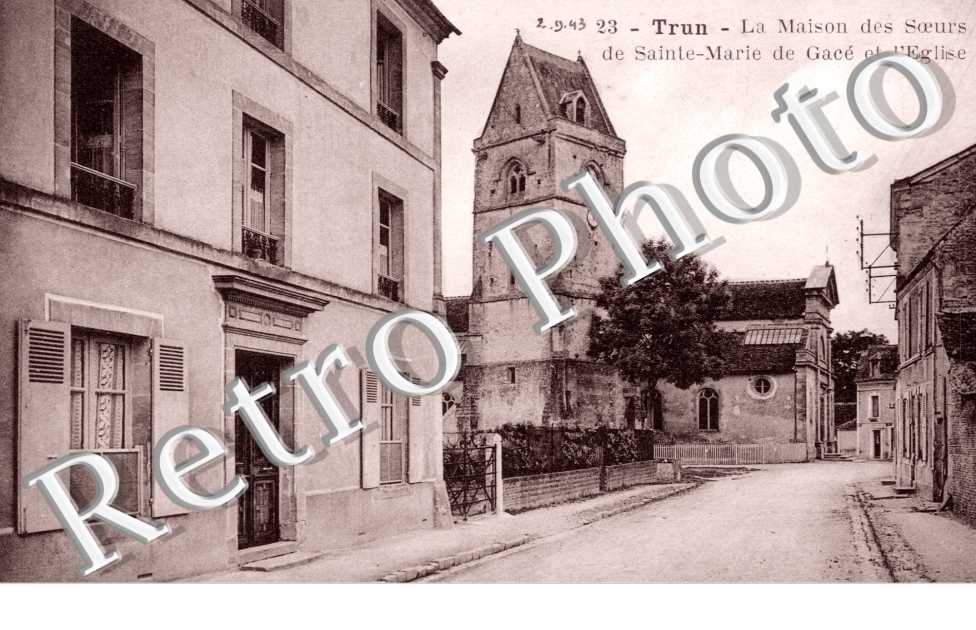 la Maison des Soeurs de Sainte-Marie de Gace et l'Eglise