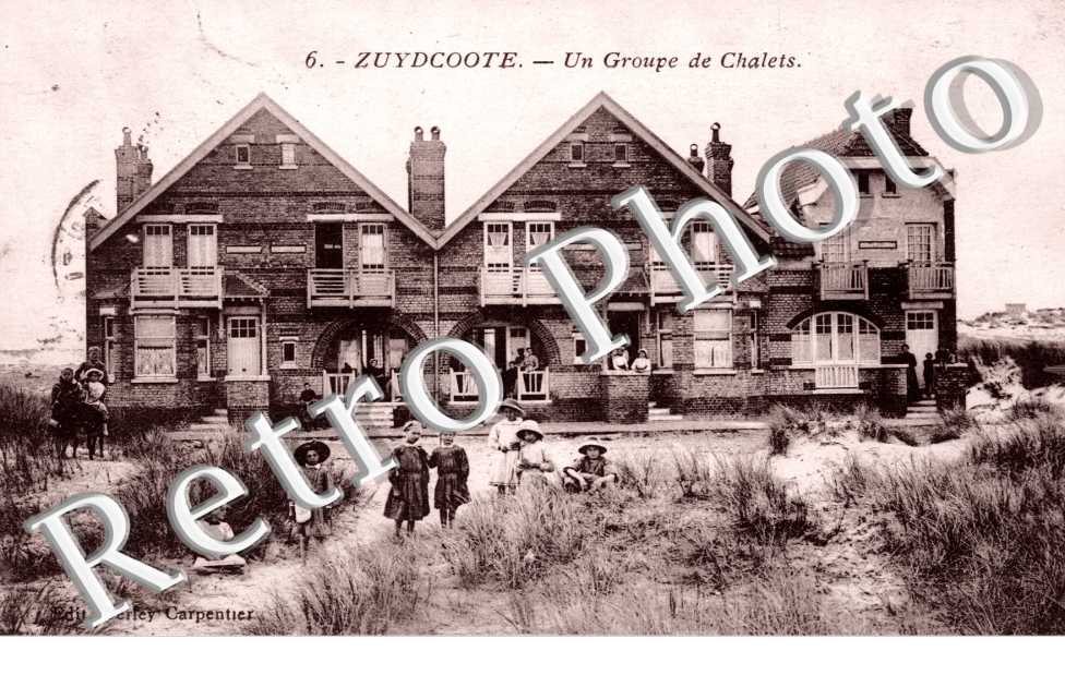 un groupe de Chalets