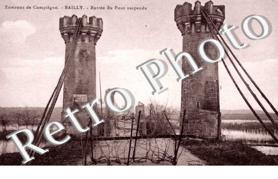 Entrée du Pont Suspendu