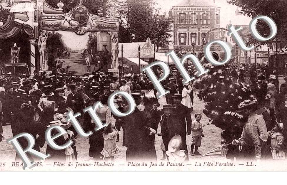 Fetes de Jeanne Hachette - place du jeu de Paume - la fete Foraine