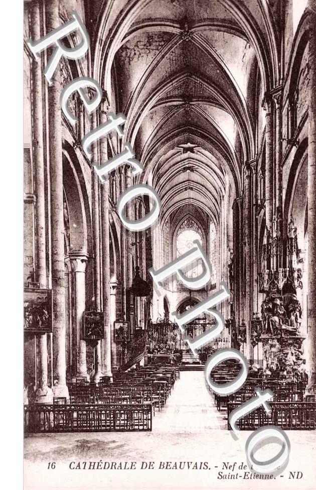Nef de l&#039;Eglise Saint Etienne