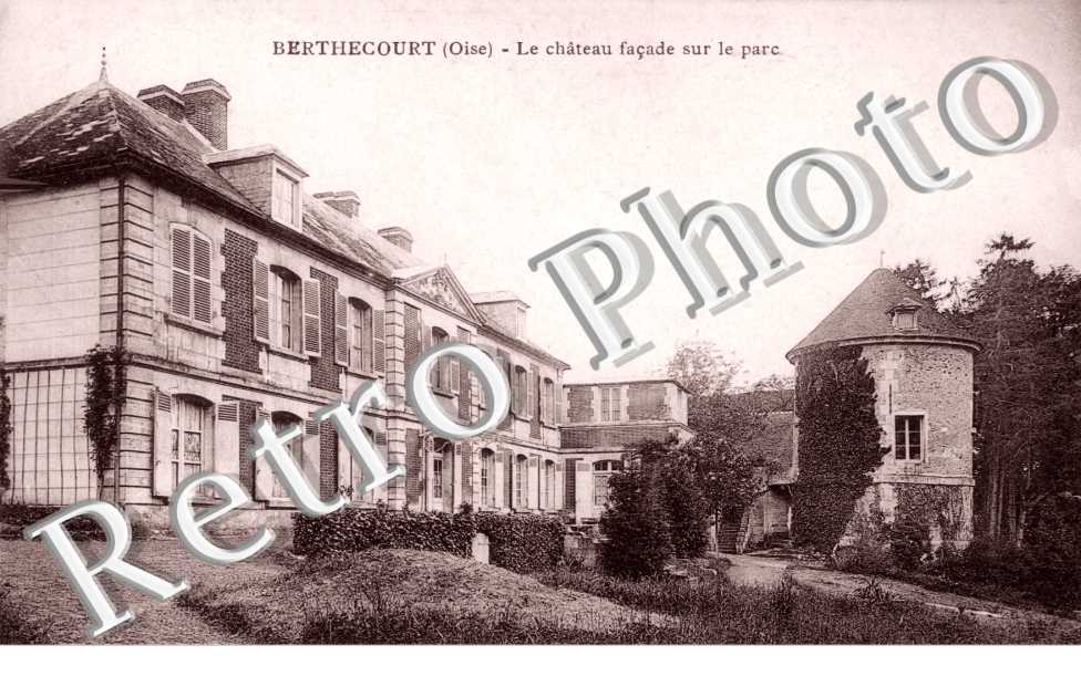 Le Chateau - Façade sur le Pac