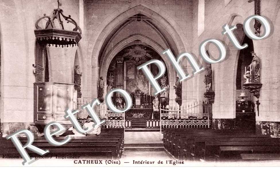 Interieur de l'eglise