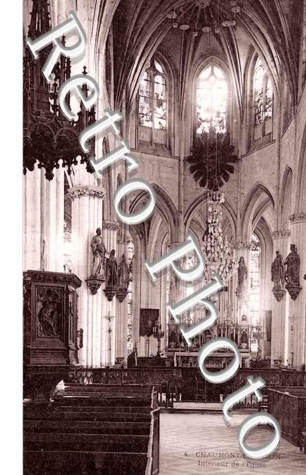 Interieur de l'eglise
