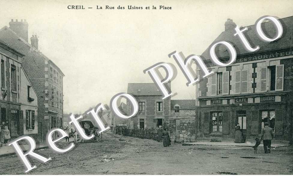 Rue des Usines et la Place