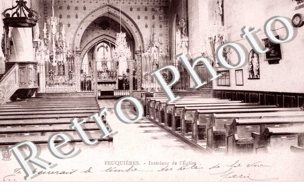 Interieur de l'eglise