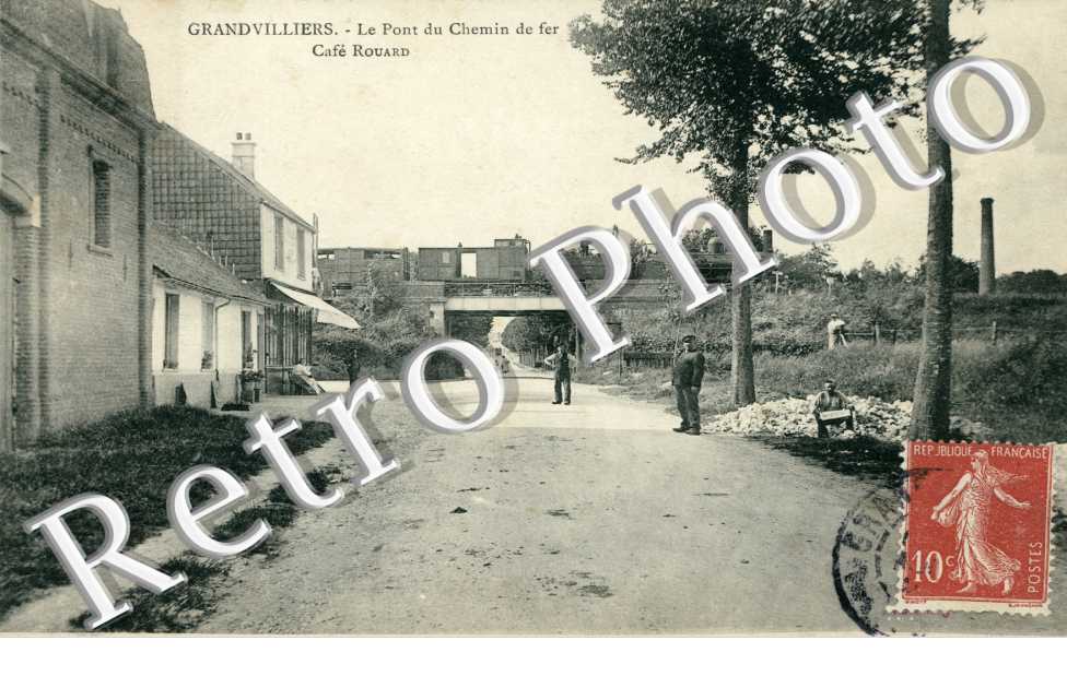 Le Pont du Chemin de Fer, Cafe Rouard