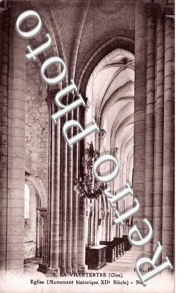 Interieur de l'eglise