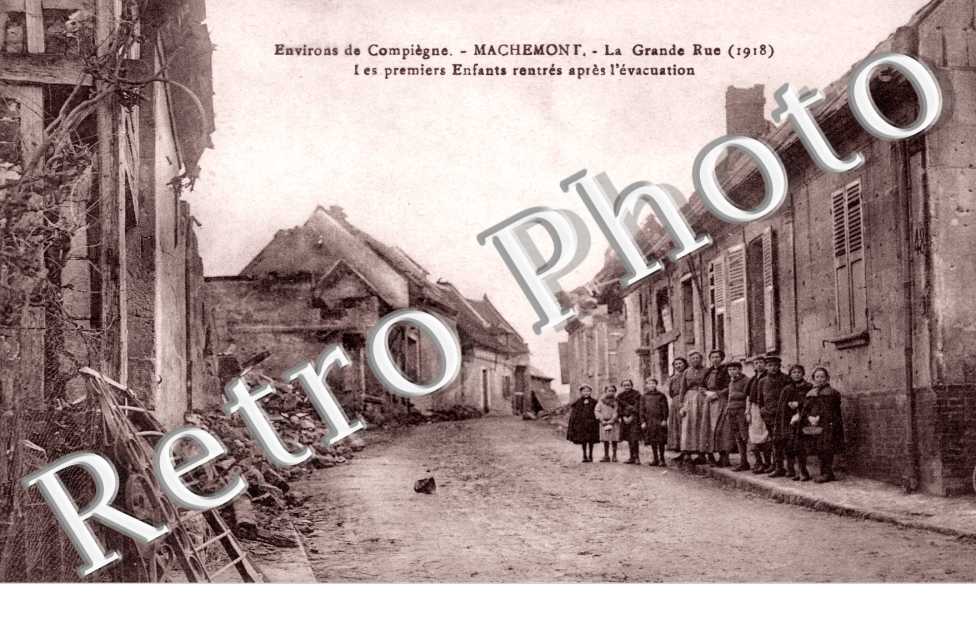 la Grande Rue - Premiers enfants rentrés après l'évacuation