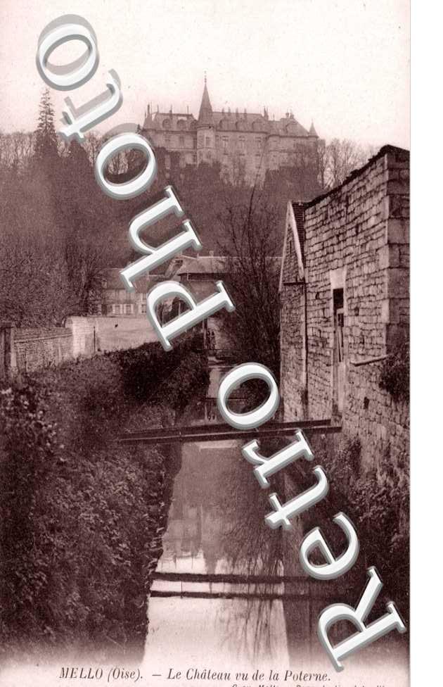 le chateau vu de la poterne