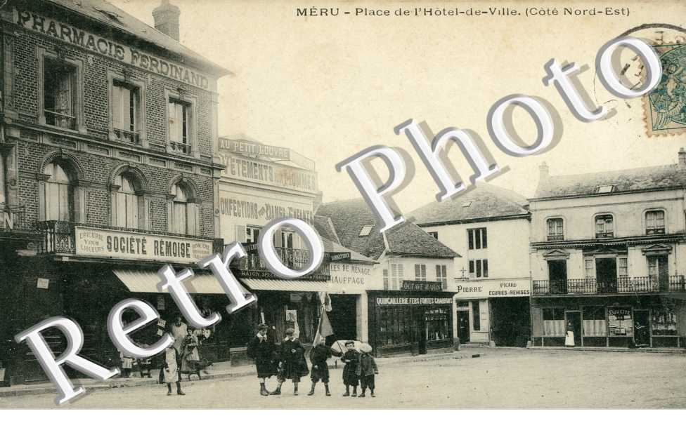 place de l' hotel de ville, cote Nord-Est