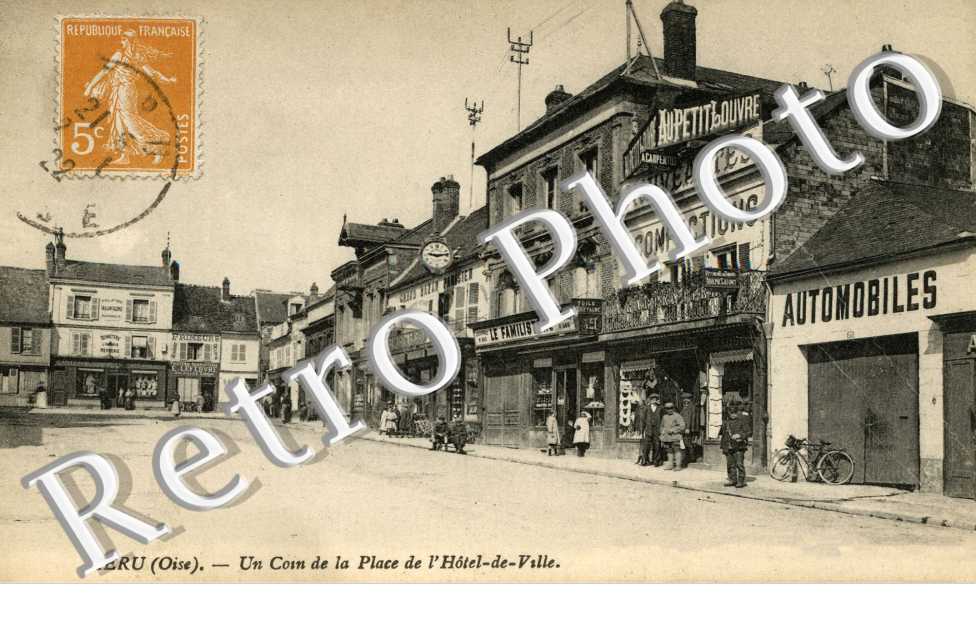 Un coine de la place de l'hotel de ville