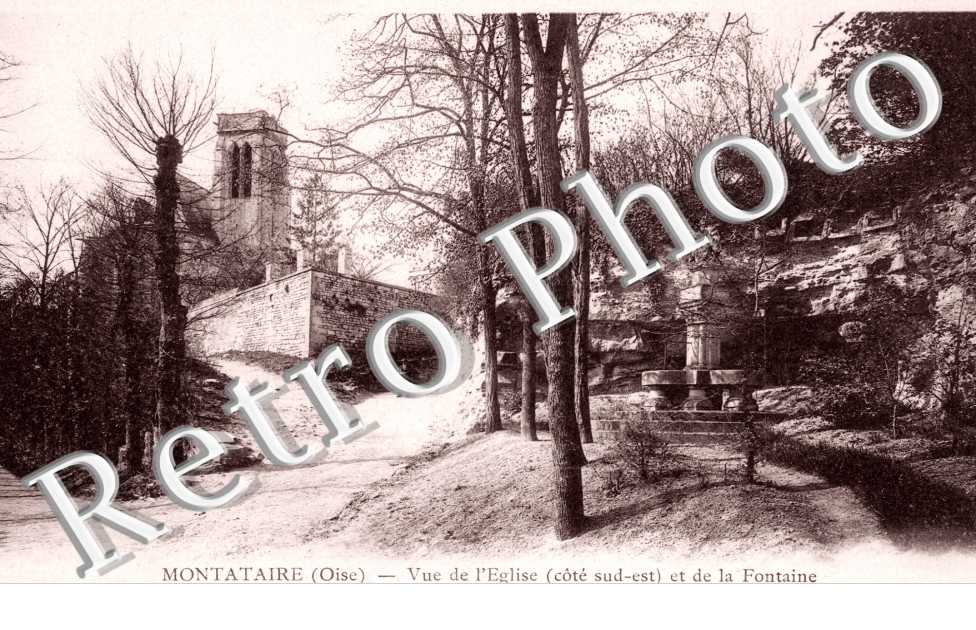 Vue de l'Eglise et de la Fontaine
