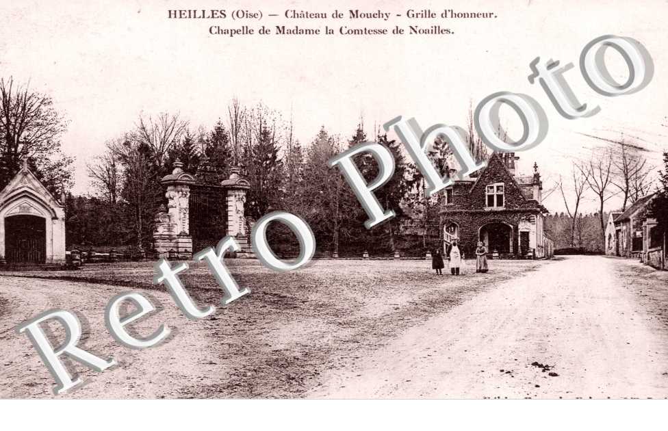 le Chateau - Grille d'Honneur