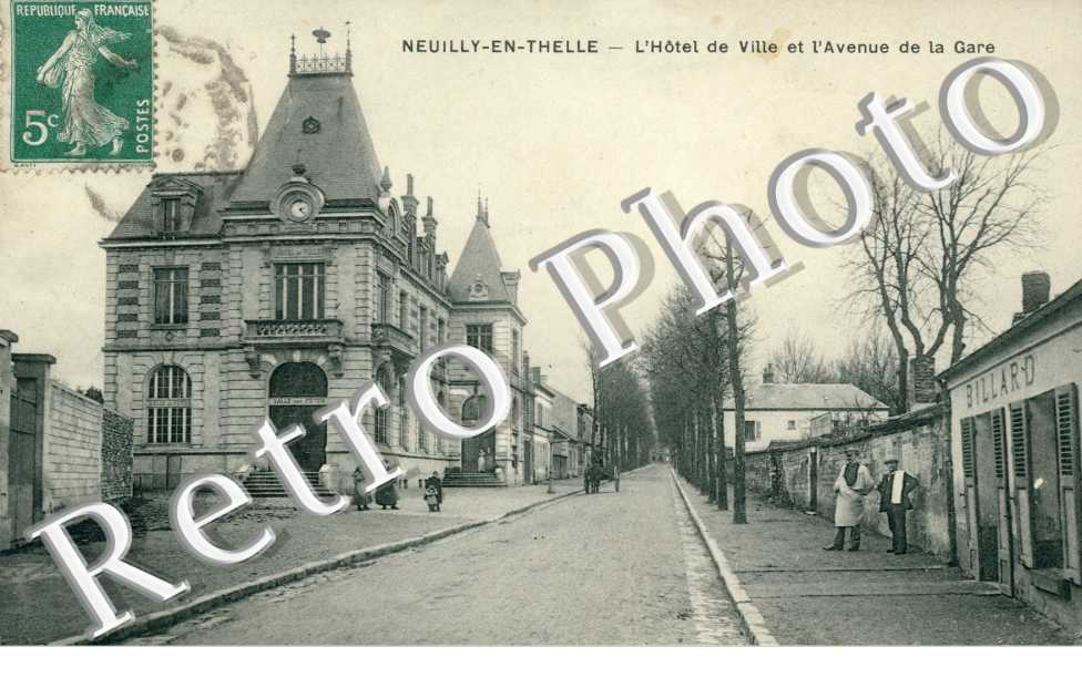 Hôtel de Ville et Avenue de la Gare