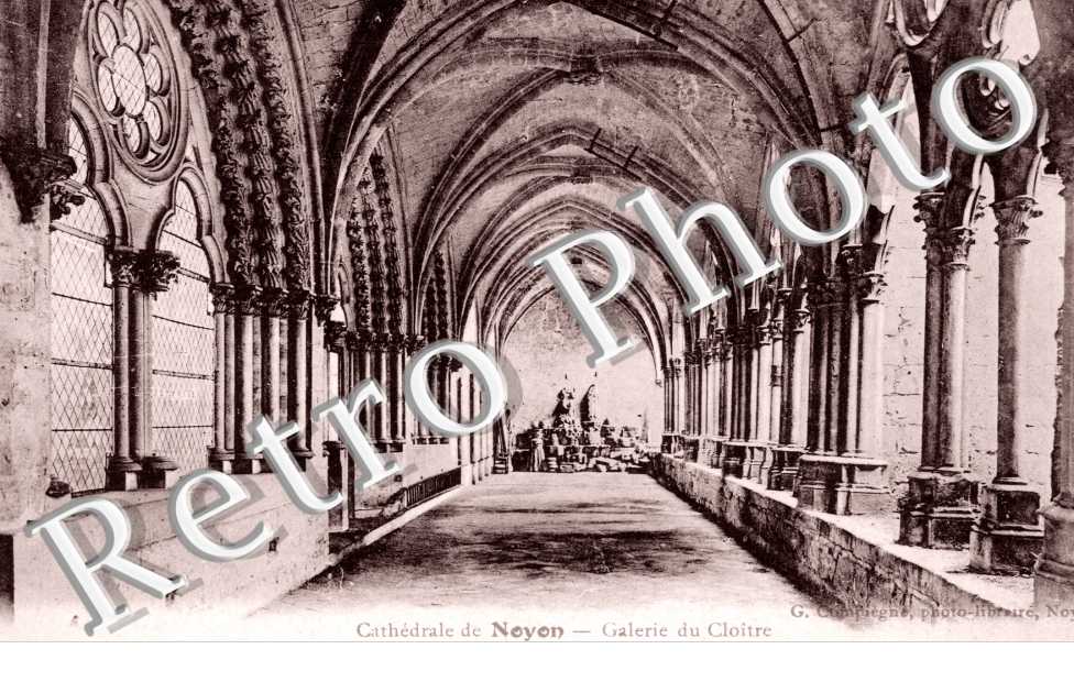 Cathedrale - Galerie du Cloitre