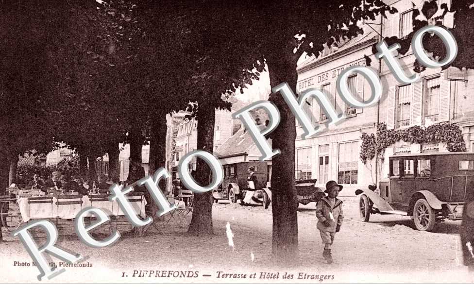 terrasse et hotel des etrangers