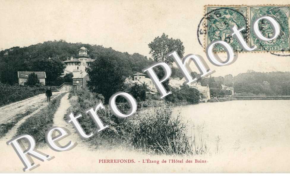 l'etang et l'Hotel des Bains