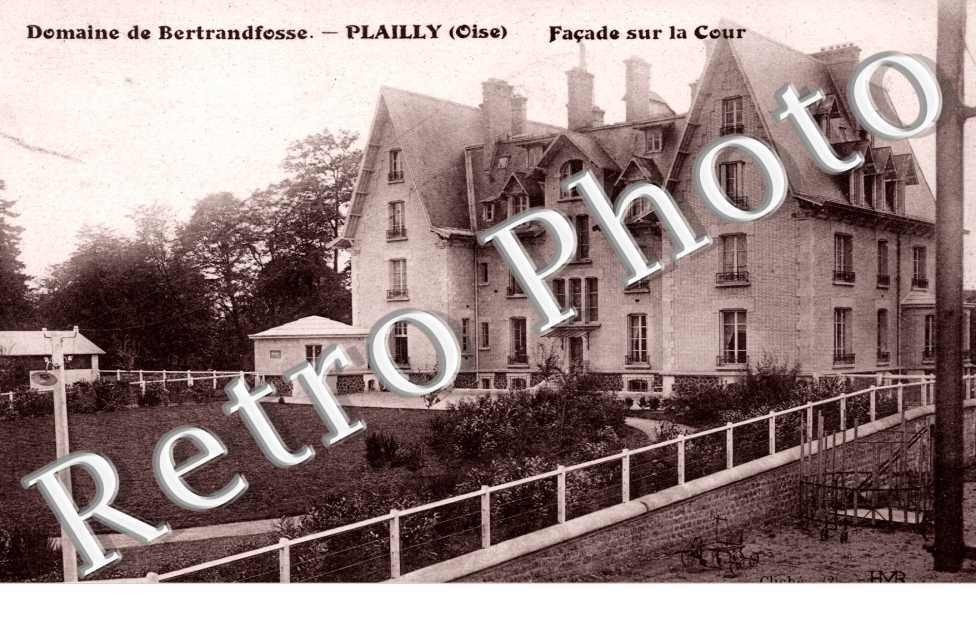 Chateau de Bertrand-Fosse - Façade sur la Cour
