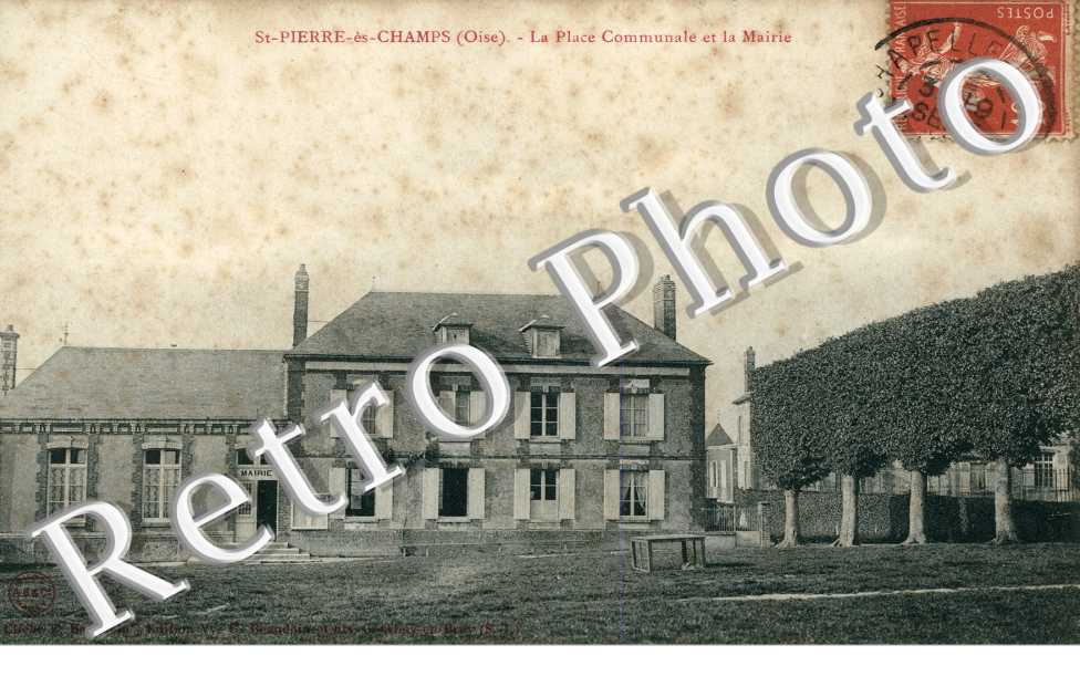 la Place Communale et la mairie