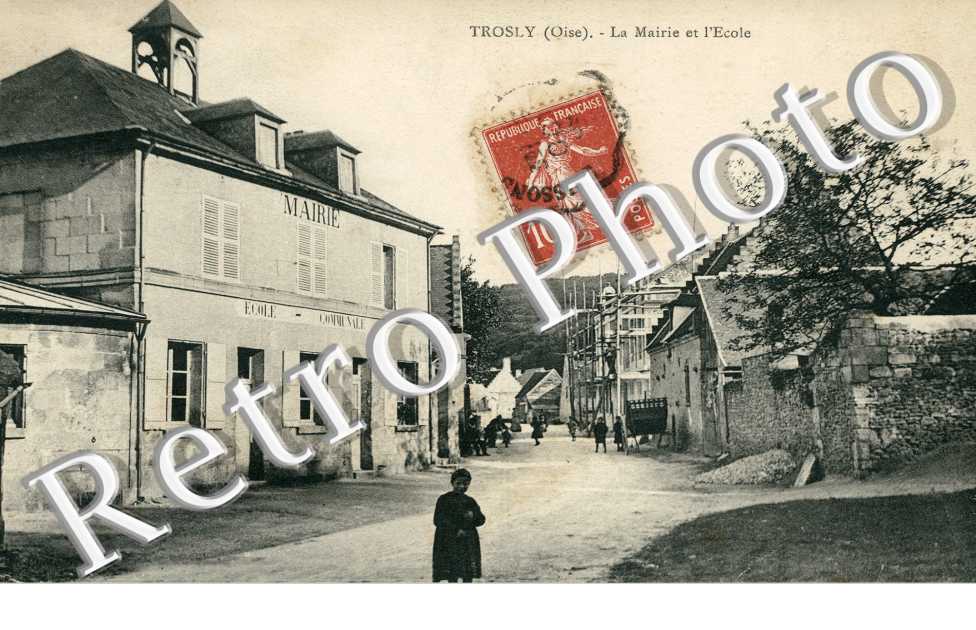 la mairie et l' ecole