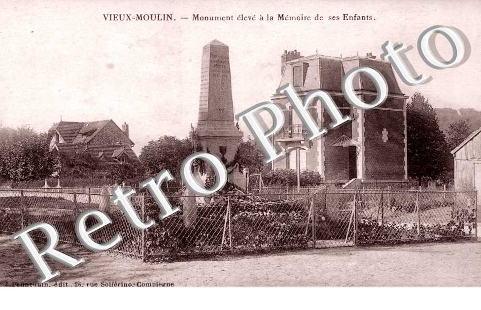 Monument eleve a la memoire de ses enfants