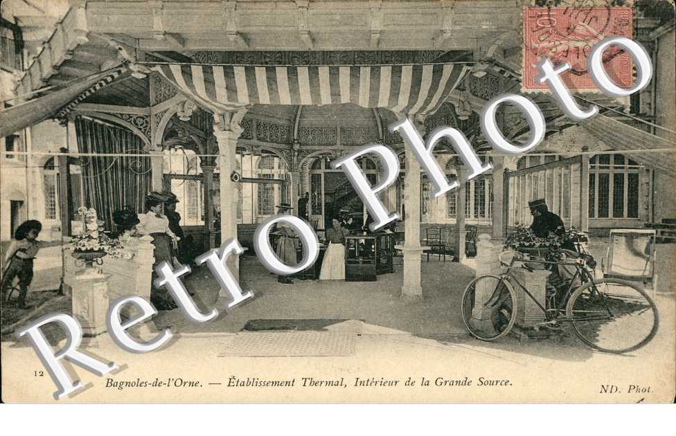 Interieur de la grande source