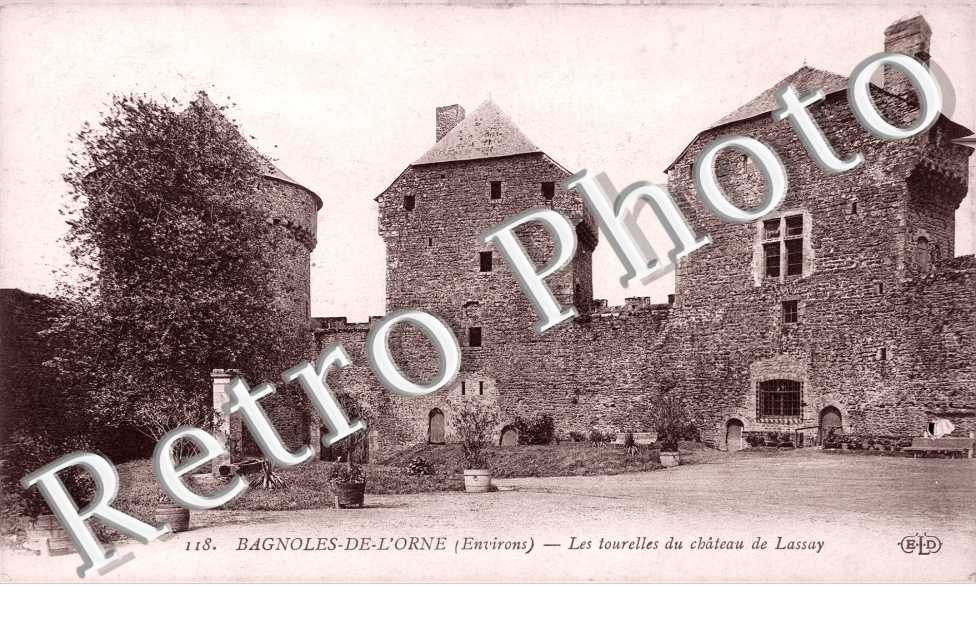 Les Tourelles du Chateau de Lassay