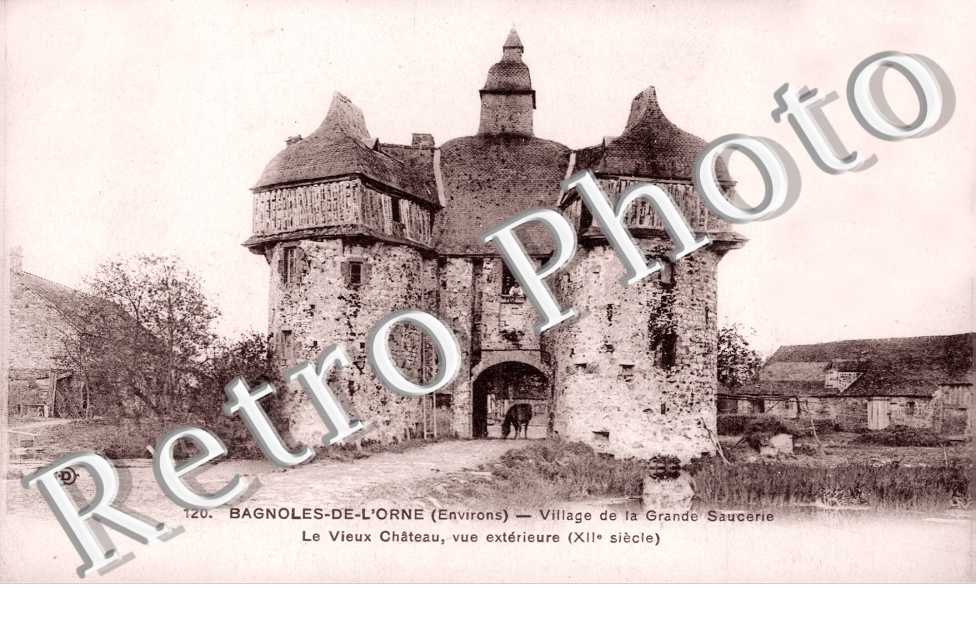 Village de la Grande Saucerie - le vieux Chateau