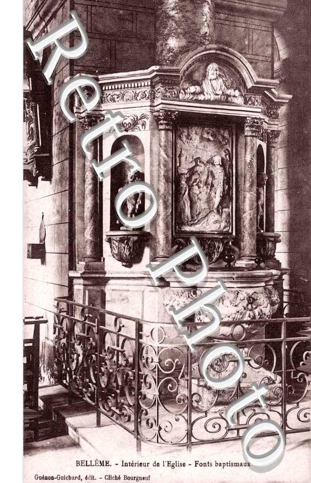 Interieur de l&#039;Eglise - Fonds Baptismaux