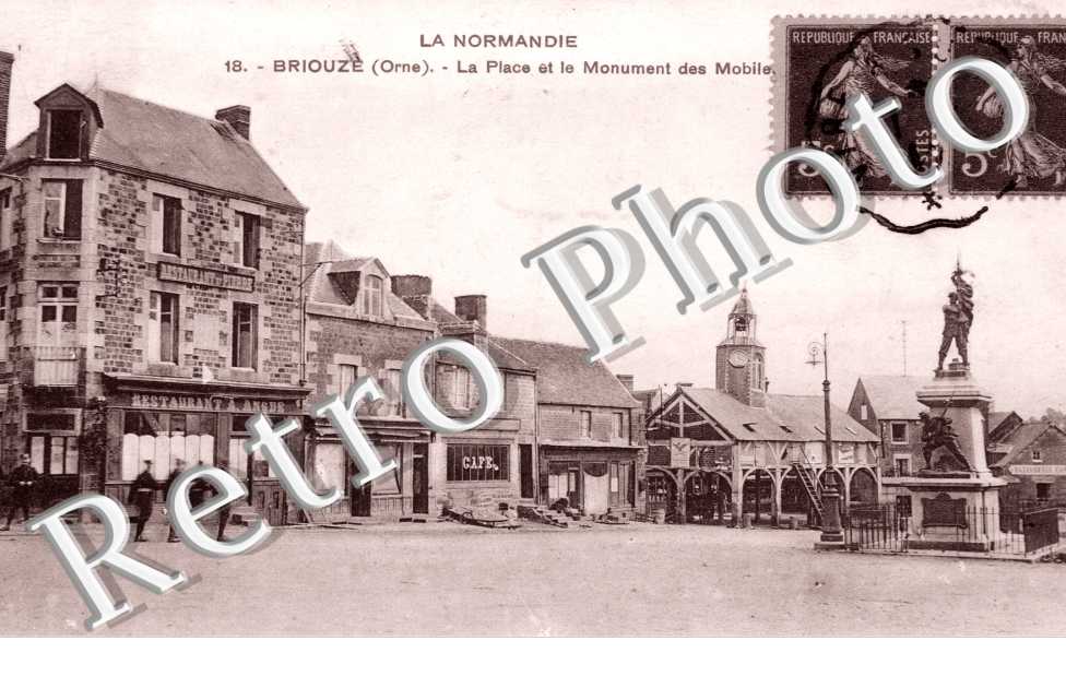 la Place et le Monument des Mobiles